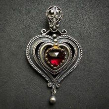 Load image into Gallery viewer, Vintage Herz Anhänger Granat 835 Silber vergoldet Liebe Tracht