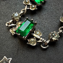 Lade das Bild in den Galerie-Viewer, Victorian Silber Collier Paste grün weiß Normandie Frankreich alt antik c. 1880 S