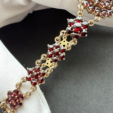 Load image into Gallery viewer, Vintage Granat Armband 900 Silber vergoldet Handarbeit Tracht
