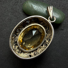Load image into Gallery viewer, Jugendstil Anhänger 935 Silber Citrin gelb alt antik c. 1920