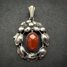 Load image into Gallery viewer, Jugendstil Anhänger 800 Silber Karneol floral alt antik c. 1910