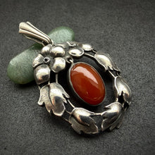 Load image into Gallery viewer, Jugendstil Anhänger 800 Silber Karneol floral alt antik c. 1910