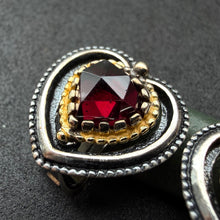 Load image into Gallery viewer, Vintage Granat Herz Ohrringe Ohrclips Sterling Silber 925 vergoldet Tracht Liebe