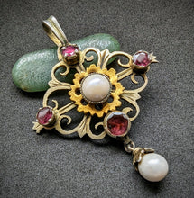 Lade das Bild in den Galerie-Viewer, Antiker Anhänger min 750 Silber Naturperlen Almandin Granat alt c. 1820