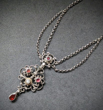 Lade das Bild in den Galerie-Viewer, Antikes zweireihiges Silber Collier Granat Perle alt ca. 1840
