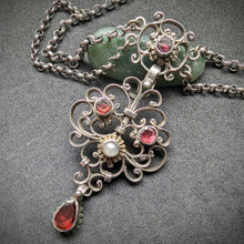 Lade das Bild in den Galerie-Viewer, Antikes zweireihiges Silber Collier Granat Perle alt ca. 1840