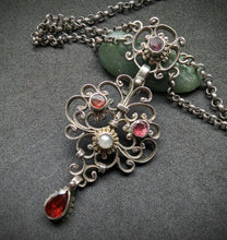 Lade das Bild in den Galerie-Viewer, Antikes zweireihiges Silber Collier Granat Perle alt ca. 1840