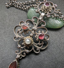 Lade das Bild in den Galerie-Viewer, Antikes zweireihiges Silber Collier Granat Perle alt ca. 1840