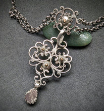 Lade das Bild in den Galerie-Viewer, Antikes zweireihiges Silber Collier Granat Perle alt ca. 1840