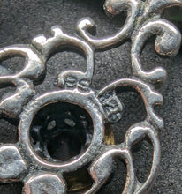 Lade das Bild in den Galerie-Viewer, Alte Ohrringe Sterling Silber 925 14k 585 Gold Granat Tracht BS Bartel & Sohn Augsburg