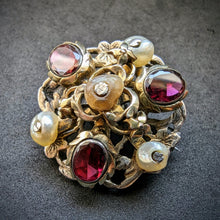 Lade das Bild in den Galerie-Viewer, Knopf Brosche min. 750 Silber Almandin Granat Naturperle Perle alt antik c. 1800 S