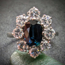Lade das Bild in den Galerie-Viewer, Entourage Ring 585 Gold Wien blauer Saphir 1,1 Carat Diamant 1 Carat RG 52 S