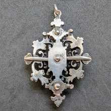 Load image into Gallery viewer, Neorenaissance Silber Anhänger Hermann Bauer Schwäbisch Gmünd Perle antik 1883 S