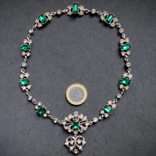 Load image into Gallery viewer, Victorian Silber Collier Paste grün weiß Normandie Frankreich alt antik c. 1880