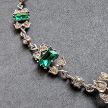 Load image into Gallery viewer, Victorian Silber Collier Paste grün weiß Normandie Frankreich alt antik c. 1880