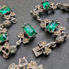 Load image into Gallery viewer, Victorian Silber Collier Paste grün weiß Normandie Frankreich alt antik c. 1880