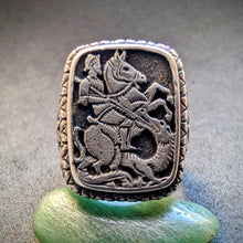 Load image into Gallery viewer, Ring Heiliger Georg Drachentöter 800 Silber alt antik c. 1920 RG 64 S
