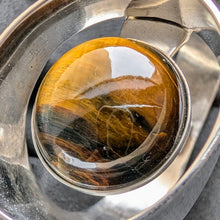 Lade das Bild in den Galerie-Viewer, Vintage Armreif Christer Stenberg for Kaunis Koru 925 Silber Tigerauge Armband 1975 S