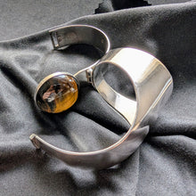 Lade das Bild in den Galerie-Viewer, Vintage Armreif Christer Stenberg for Kaunis Koru 925 Silber Tigerauge Armband 1975 S