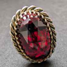 Load image into Gallery viewer, Vintage Tracht Ohrringe 835 Silber vergoldete Fassungen XL Granat rot alt