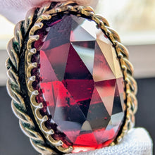 Load image into Gallery viewer, Vintage Tracht Ohrringe 835 Silber vergoldete Fassungen XL Granat rot alt