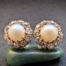Lade das Bild in den Galerie-Viewer, Cluster Ohrringe Ohrstecker 585 Gold Diamanten c. 2,5 Ct Perlen antik c. 1900 S