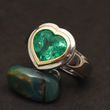 Lade das Bild in den Galerie-Viewer, Herz Ring 18k 750 Weißgold Smaragd Kolumbien 4,8 Carat Verlobungsring RG 54