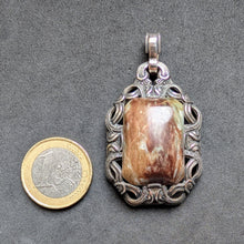 Lade das Bild in den Galerie-Viewer, Jugendstil Art Deco Anhänger Silber Speckstein Handarbeit alt antik c. 1920 S