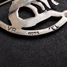 Lade das Bild in den Galerie-Viewer, Vintage Skorpion Brosche Volmer Balmer Denmark Sterling Silber 925