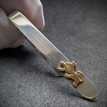 Lade das Bild in den Galerie-Viewer, Vintage Krawattennadel Krawattenklammer Sterling Silber 925 Löwe vergoldet