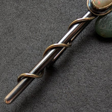 Load image into Gallery viewer, Vintage Designer Stab Brosche Silber 14k 585 Gold Opal Silberschmiedearbeit S