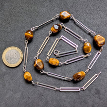 Lade das Bild in den Galerie-Viewer, Vintage Collier 835 Silber Tigerauge Silberschmiedearbeit Kette alt S