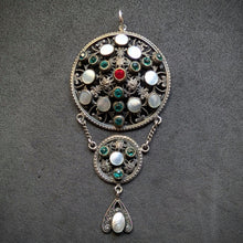 Lade das Bild in den Galerie-Viewer, Neorenaissance Anhänger versilbert Perlmutt dreiteilig alt antik c. 1880 S