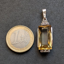 Lade das Bild in den Galerie-Viewer, Art Deco Anhänger 935 Silber Citrin Markasit alt antik c. 1920