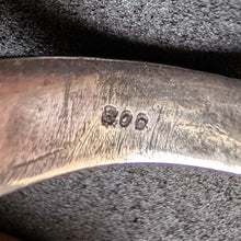 Lade das Bild in den Galerie-Viewer, Neorenaissance Ring Silber Hunde Kopf Mythologie Lapislazuli antik 1900 RG 66 S