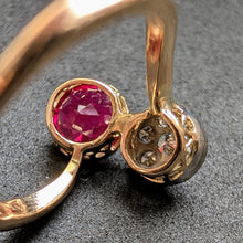 Lade das Bild in den Galerie-Viewer, Art Deco Ring Toi et Moi 585 Gold Diamant Rubin alt antik c. 1920 RG 52 S