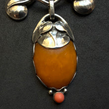 Load image into Gallery viewer, Jugendstil Anhänger Kay Bojesen KBS Skonvirke 826 Silber Bernstein Koralle antik c. 1913
