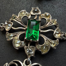 Load image into Gallery viewer, Victorian Silber Collier Paste grün weiß Normandie Frankreich alt antik c. 1880 S
