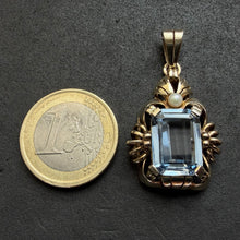 Lade das Bild in den Galerie-Viewer, Art Deco Anhänger 935 Silber vergoldet Spinell blau Perle Handarbeit alt antik c. 1920
