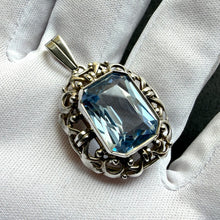 Load image into Gallery viewer, Art Deco Anhänger 830 Silber Spinell blau Handarbeit alt antik c. 1920

