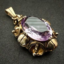 Lade das Bild in den Galerie-Viewer, Jugendstil Anhänger 935 Silber vergoldet Amethyst alt antik c. 1920

