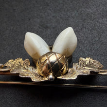 Load image into Gallery viewer, Tracht Designer Brosche 835 Silber vergoldet Grandl Eichel Handarbeit alt antik c. 1920
