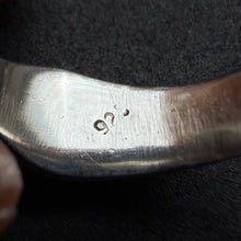 Load image into Gallery viewer, Vintage Tracht Ring Sterling Silber 925 facettierter Granat rot RG 55
