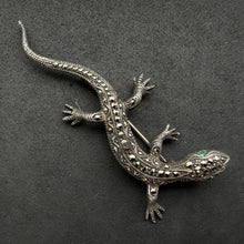 Load image into Gallery viewer, Art Deco Salamander Brosche 835 Silber Markasit Handarbeit alt antik c. 1920
