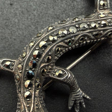 Load image into Gallery viewer, Art Deco Salamander Brosche 835 Silber Markasit Handarbeit alt antik c. 1920
