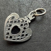 Load image into Gallery viewer, Vintage Herz Anhänger Granat 835 Silber Liebe Tracht
