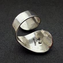 Load image into Gallery viewer, Vintage Navajo Ring Sterling Silber 925 Türkis floral RG 57/58

