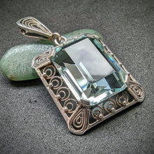 Lade das Bild in den Galerie-Viewer, Art Deco Jugendstil Anhänger Silber 835 blauer Stein
