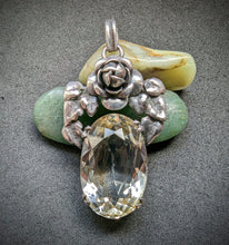 Lade das Bild in den Galerie-Viewer, Jugendstil Anhänger Silber 900 Citrin Blume
