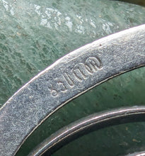 Lade das Bild in den Galerie-Viewer, Jugendstil Anhänger Silber 830 Perlmutt alt antik ca. 1920

